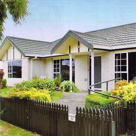 Tui House Willa Taupo Zewnętrze zdjęcie