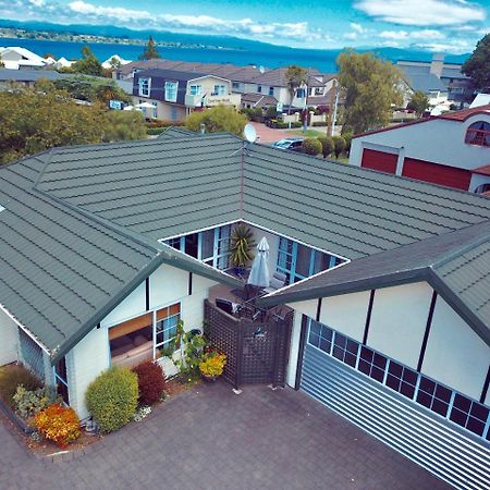 Tui House Willa Taupo Zewnętrze zdjęcie