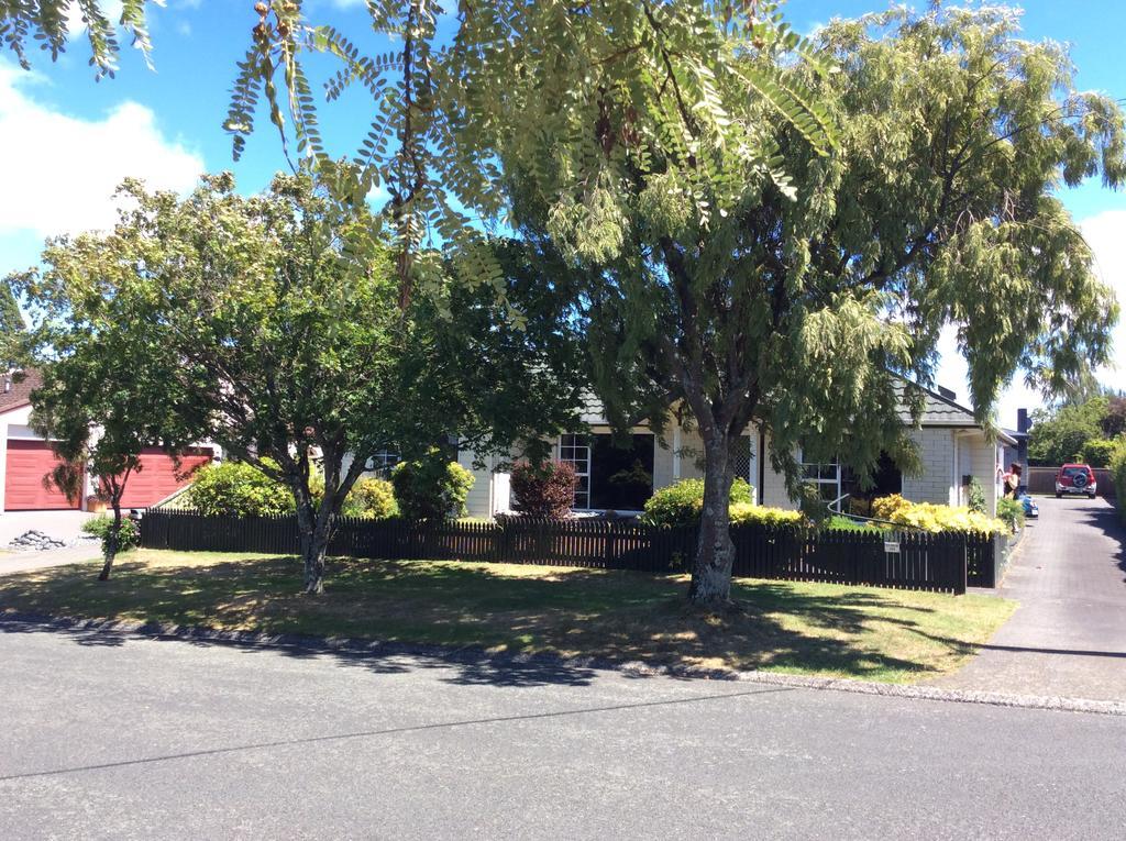 Tui House Willa Taupo Zewnętrze zdjęcie