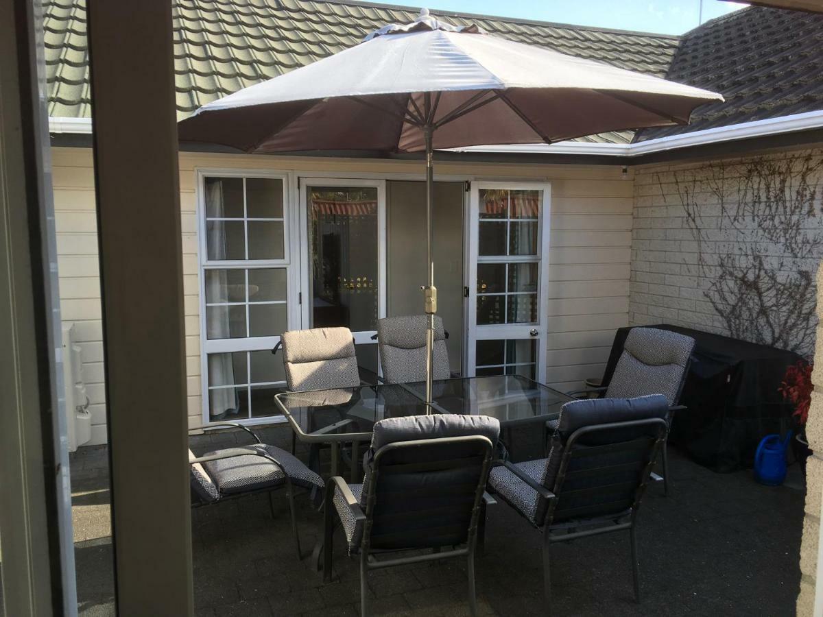 Tui House Willa Taupo Zewnętrze zdjęcie